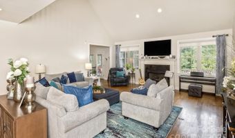 33 Stone House Rd, Arden, NC 28704