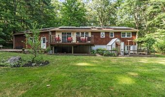 67 Quaker Ln, Bolton, MA 01740