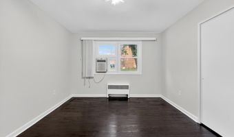 2321 ALTAMONT Pl SE 103, Washington, DC 20020