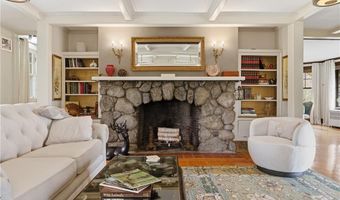 10 Hamilton Hl, Glocester, RI 02829