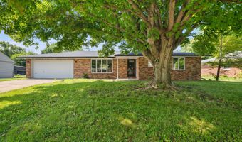 615 Country Club Ln, Anderson, IN 46011