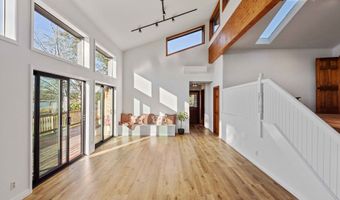 57555 PARKERSBURG Rd, Bandon, OR 97411