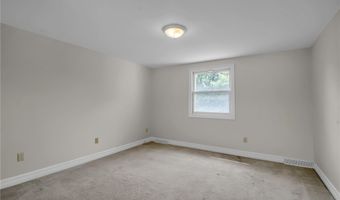 10 San Mateo Ct, Amherst, NY 14051