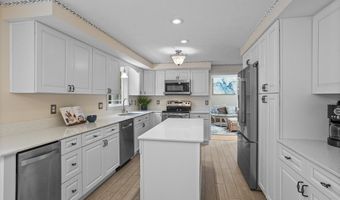 231 Vaughn Hill Rd, Bolton, MA 01740
