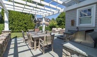 34 Island View Ave, Branford, CT 06405