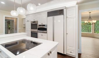 245 Borden Rd, Middletown, NJ 07748