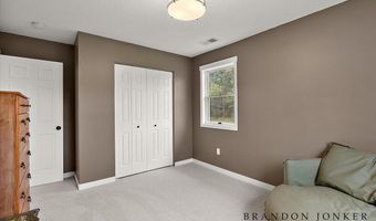 9095 76th St SE, Alto, MI 49302
