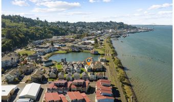 230 Roundhouse Rd, Astoria, OR 97103