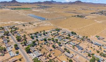 16050 Pawnee Rd, Apple Valley, CA 92307