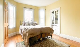 381 Centre St 2, Boston, MA 02130
