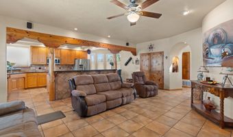 650 Barnett Dr, Bosque Farms, NM 87068