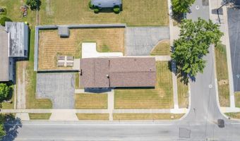 721 Riverside, Adrian, MI 49221