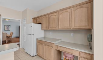 90 Sandpiper Dr, Bayville, NJ 08721