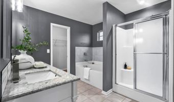 524 Marathon Ct, Boiling Springs, SC 29316