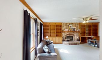 211 N 5TH Ave, Abbotsford, WI 54405
