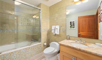 341 Thames St S-104, Bristol, RI 02809