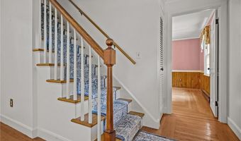 53 Charcalee Dr, Cranston, RI 02921