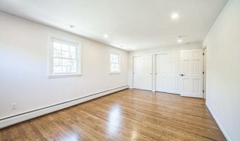56 Glad Valley Dr, Billerica, MA 01821