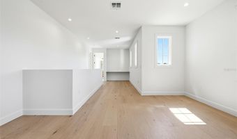 15 E HAZEL St, Orlando, FL 32804