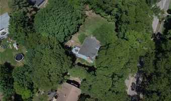 27 Fairway Dr, North Kingstown, RI 02852