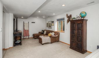 3020 Redbud Cir, Ames, IA 50014