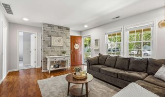 37 Spruce Cir S, Barnegat, NJ 08005