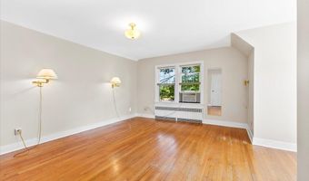73 Oakwood St, Albany, NY 12208