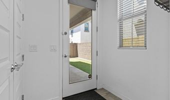1092 E NEWLAND Dr, Chandler, AZ 85286