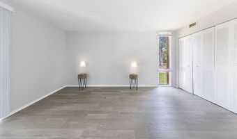 2600 INDIAN Dr 2B, Alexandria, VA 22303
