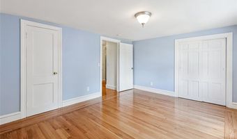 9 Country Pkwy, North Providence, RI 02911