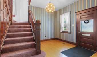 2408 Edwards St, Alton, IL 62002