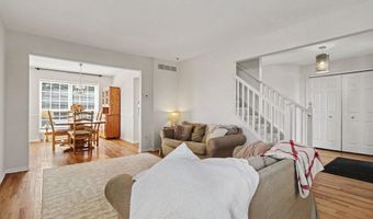 2225 Green Valley Ct, Ann Arbor, MI 48103