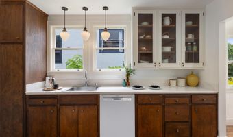 1906 Pacific Ave, Alameda, CA 94501