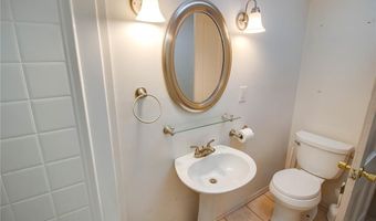 3308 Fernwood Ave, Alton, IL 62002