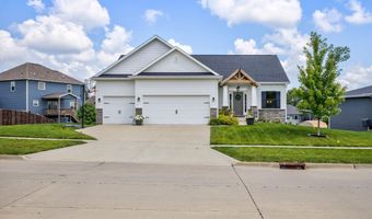 1020 Baileys Grove Dr, Adel, IA 50003