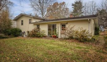 128 N Rod Ln, Carbondale, IL 62901