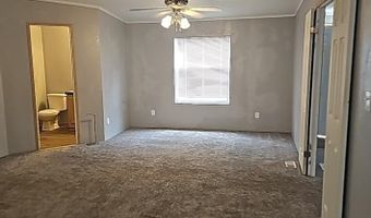 617 E Gregory Ave, Apache, OK 73006