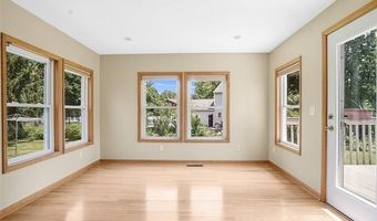 517 S Scott St, Adrian, MI 49221