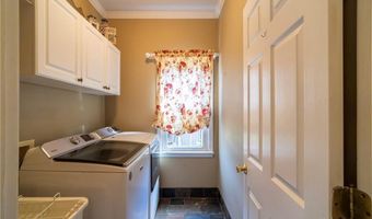 6850 Weatherstone Way, Alpharetta, GA 30009