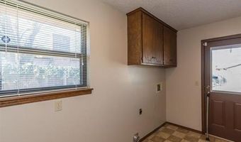 6712 Dorsett Dr, Bartlesville, OK 74006