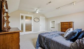 933 Amesbury Ct, Indianapolis, IN 46217