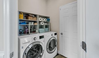 29 Tupelo Rd, Bayville, NJ 08721