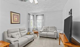 111 Peeptoad Rd, Scituate, RI 02857