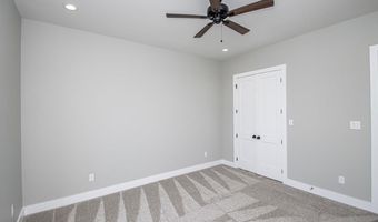 4917 Lake Vista Dr, Benton, AR 72019