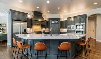 904 NW Oxford Gate, Bentonville, AR 72712