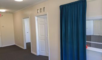 46 E BUTLER Avenue Unit 2Nd Level 2Nd Level, Ambler, PA 19002