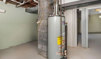 65 Rose Ct, Albany, NY 12209