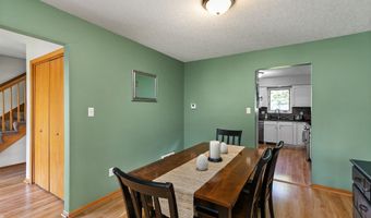 1422 Alderwood Dr, Altoona, IA 50009
