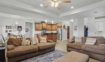 2104 Buffalo Ln, Altus, OK 73521