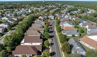 6 MOUNTAIN STREAM Ct, Barnegat, NJ 08005